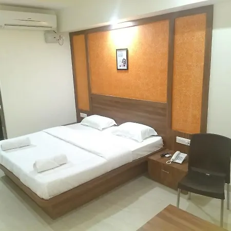 Hotel Mahalaxmi Comforts 4*